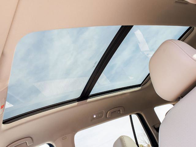 Used 2022 Volkswagen Atlas SEL R-Line image 23