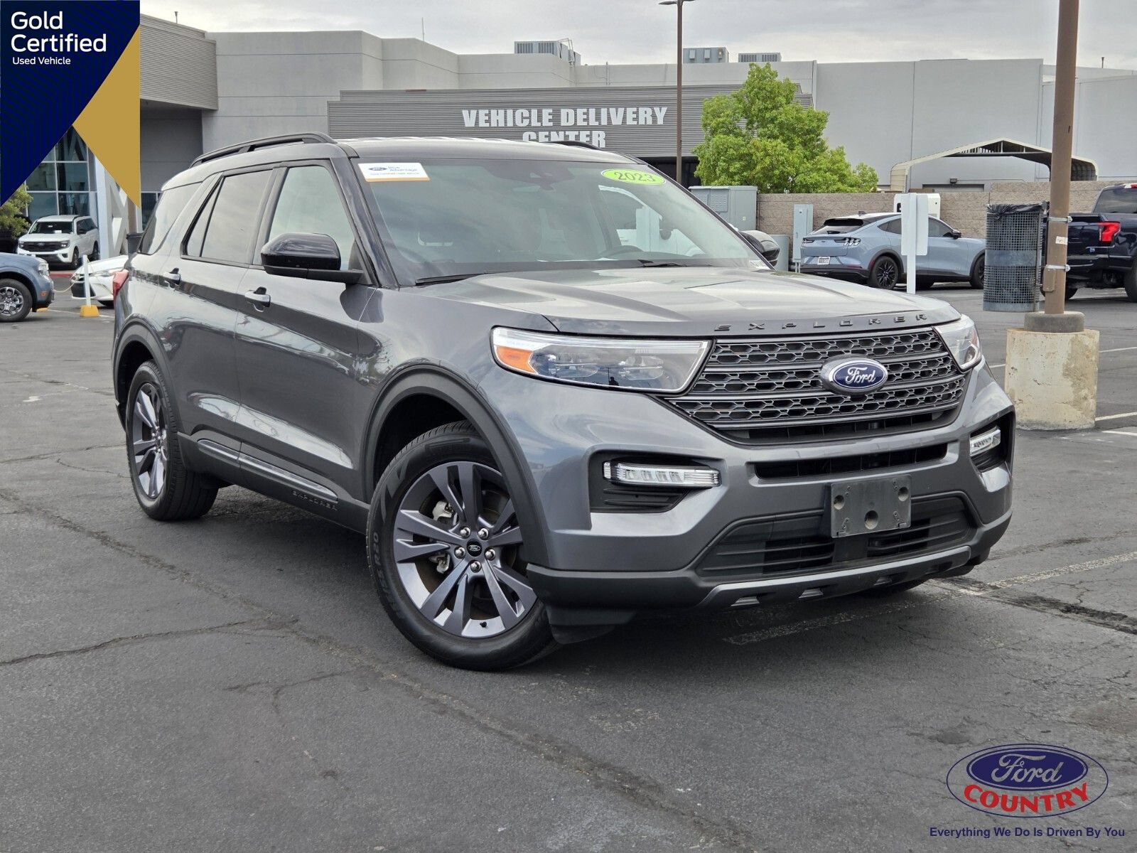 Certified 2023 Ford Explorer XLT w/ Equipment Group 202A RWD image 1