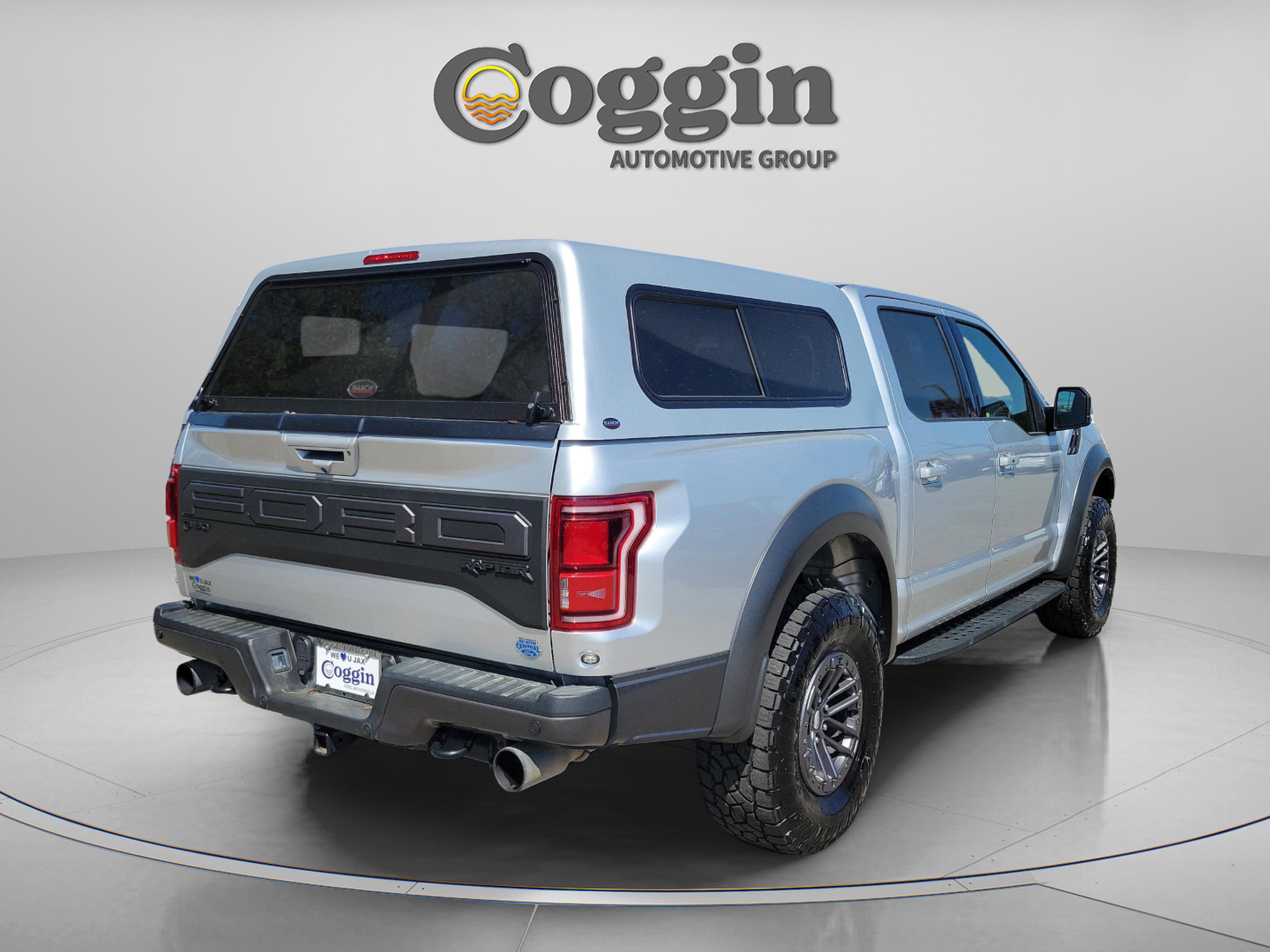 Certified 2019 Ford F150 Raptor w/ Equipment Group 802A Luxury image 3