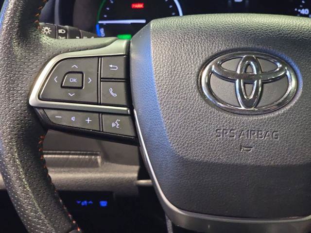 Used 2023 Toyota Sienna XSE w/ XSE Plus Package AWD/4WD image 22