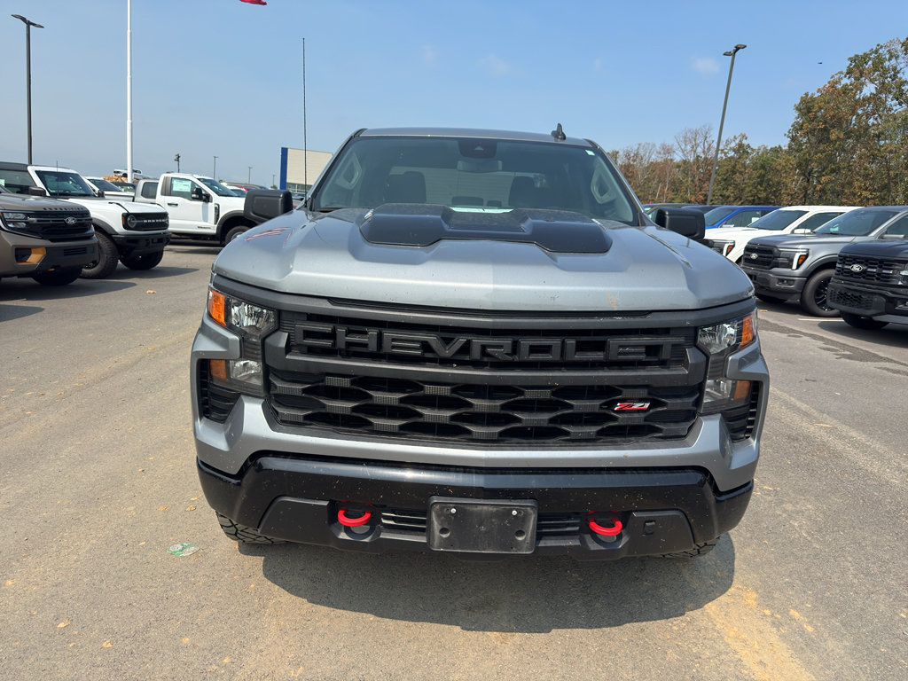 Used 2024 Chevrolet Silverado 1500 Custom Trail Boss AWD/4WD image 2
