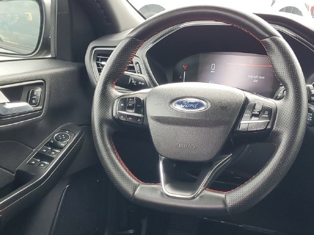 Certified 2024 Ford Escape ST-Line AWD/4WD image 30