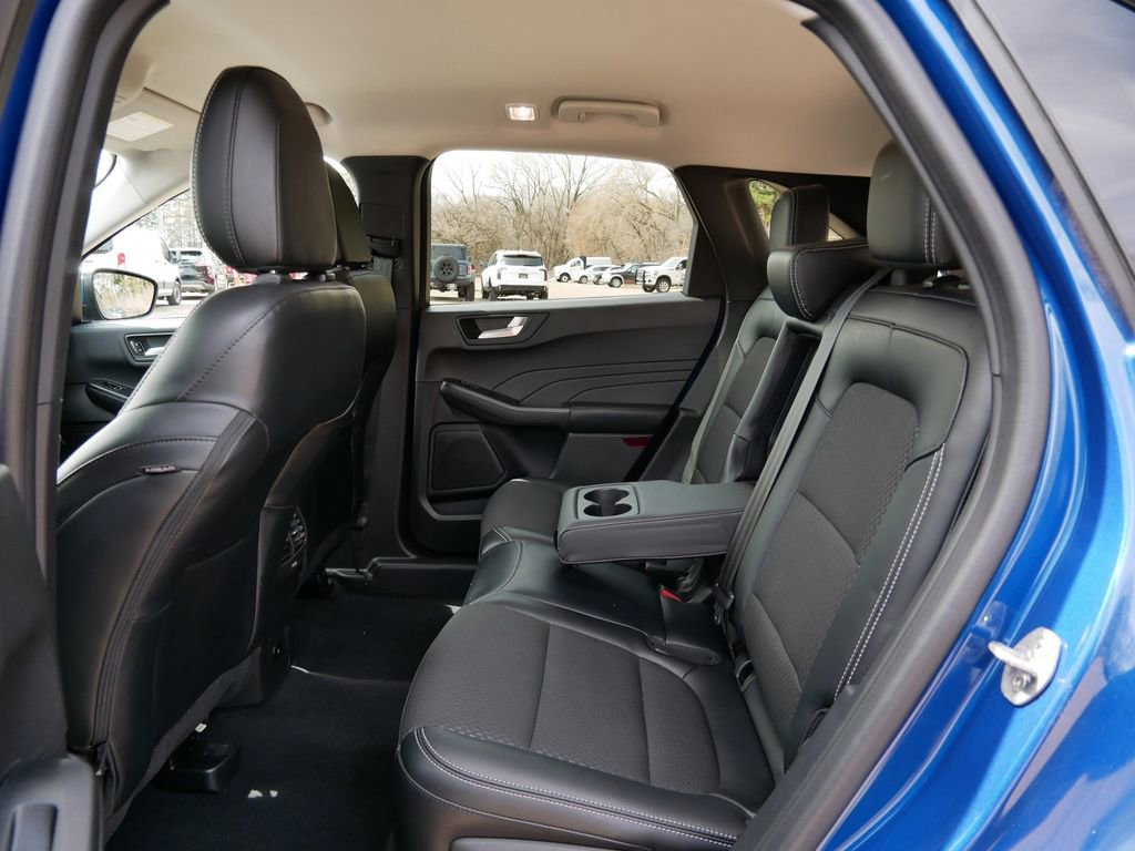 Certified 2023 Ford Escape SE FWD image 11