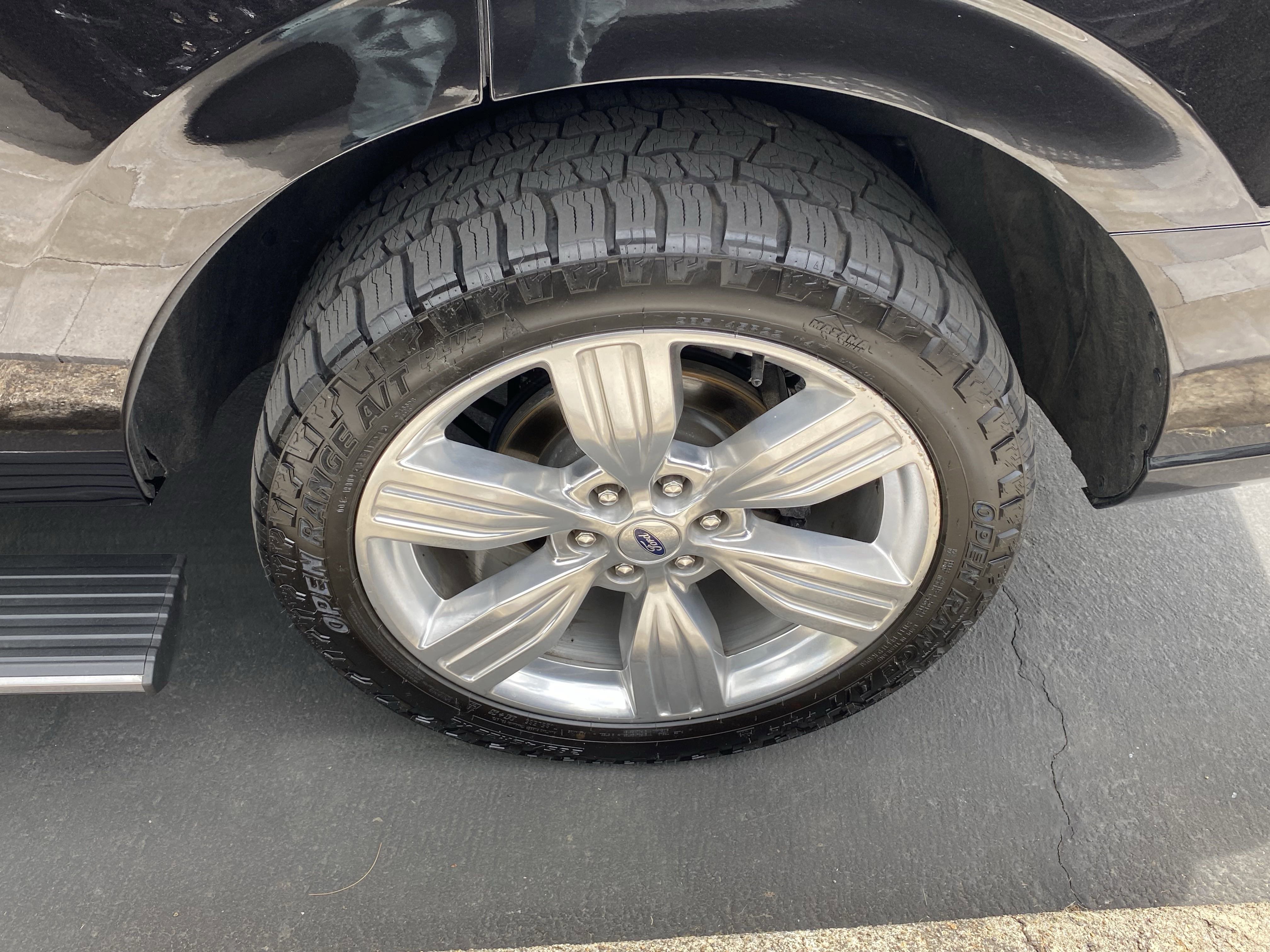 Certified 2023 Ford Expedition Platinum image 20