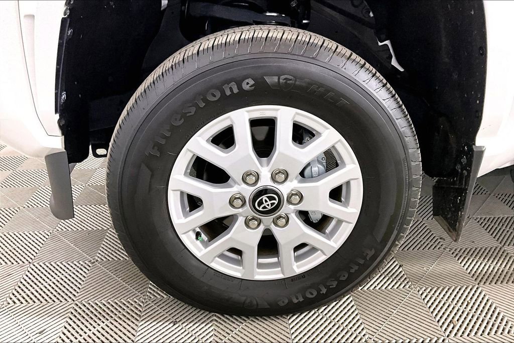 Used 2024 Toyota Tacoma SR5 image 7