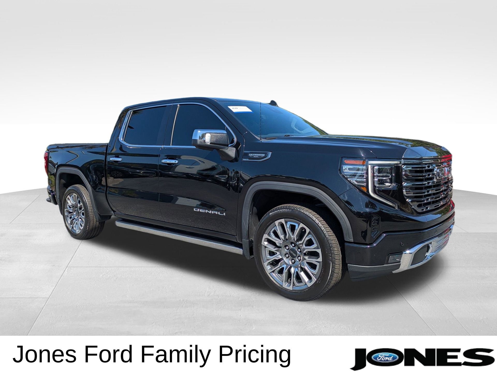 Used 2023 GMC Sierra 1500 Denali Ultimate AWD/4WD image 3