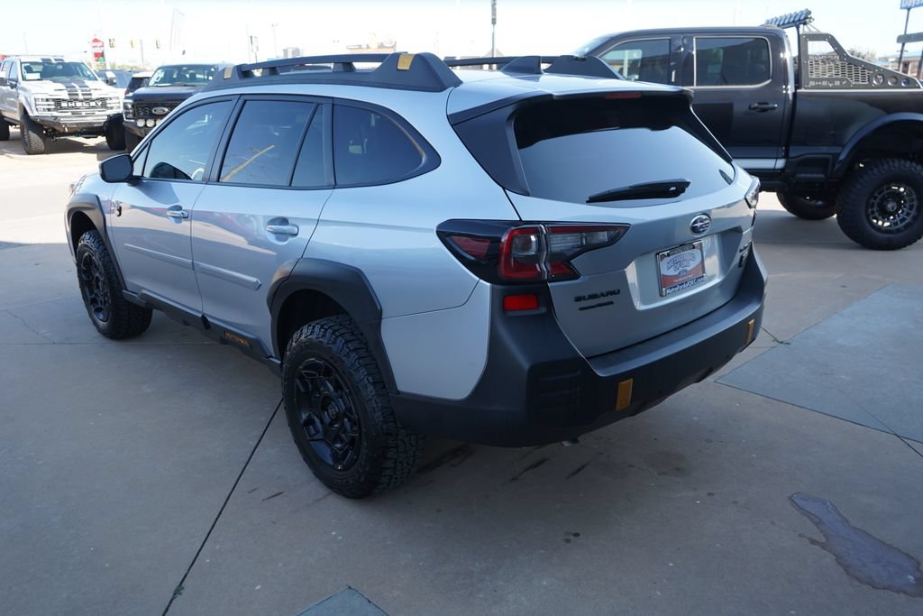 Used 2025 Subaru Outback Wilderness AWD/4WD image 12