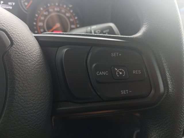 Used 2025 Jeep Gladiator Sport AWD/4WD image 7