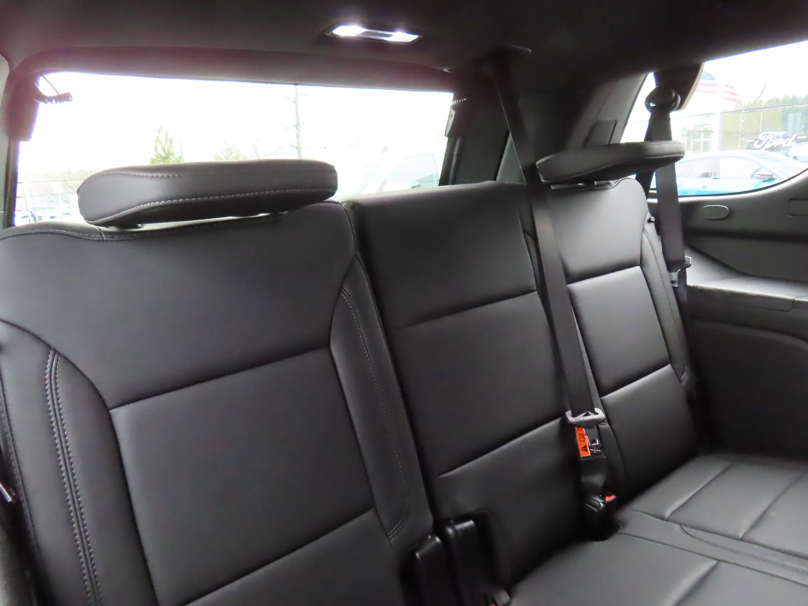 Used 2025 Chevrolet Tahoe LT image 34