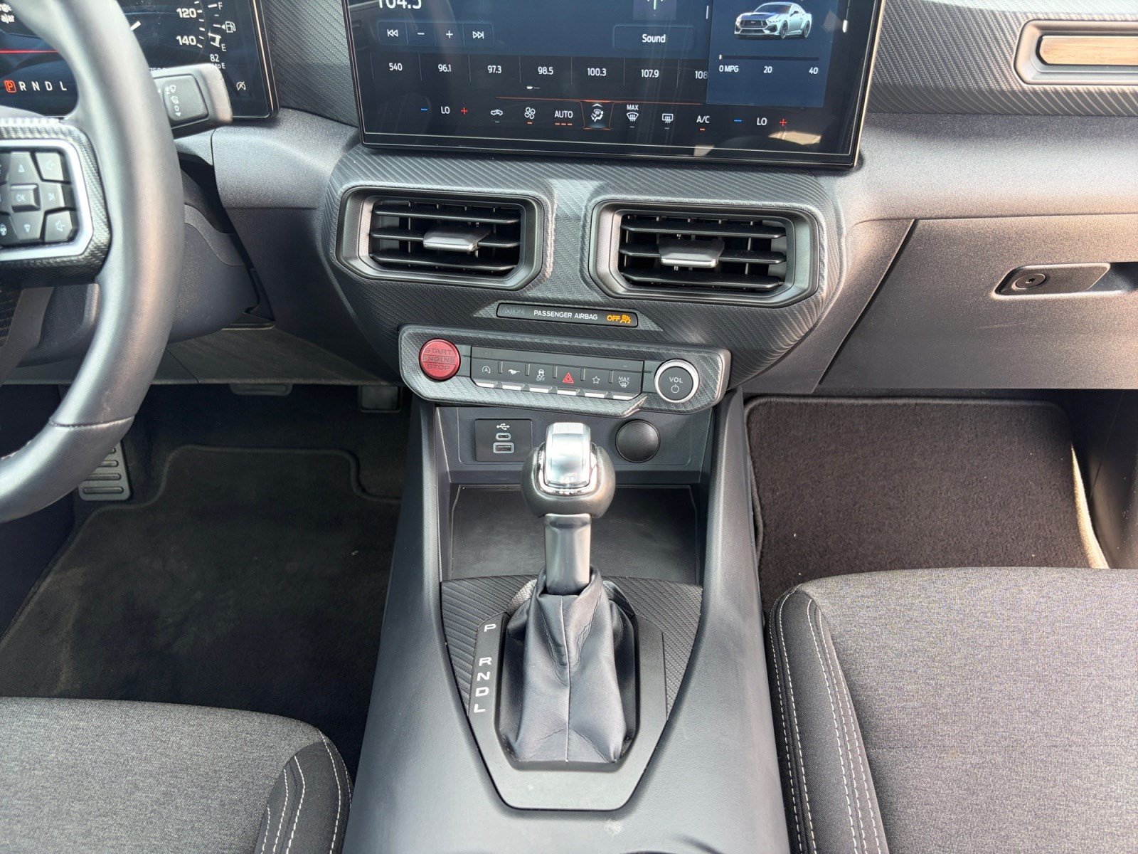 Certified 2025 Ford Mustang Coupe RWD image 18