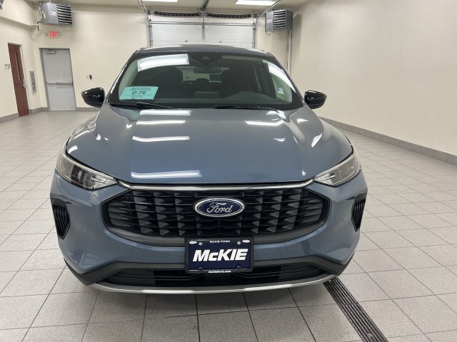 Certified 2025 Ford Escape Active w/ Cold Weather Package AWD/4WD image 3