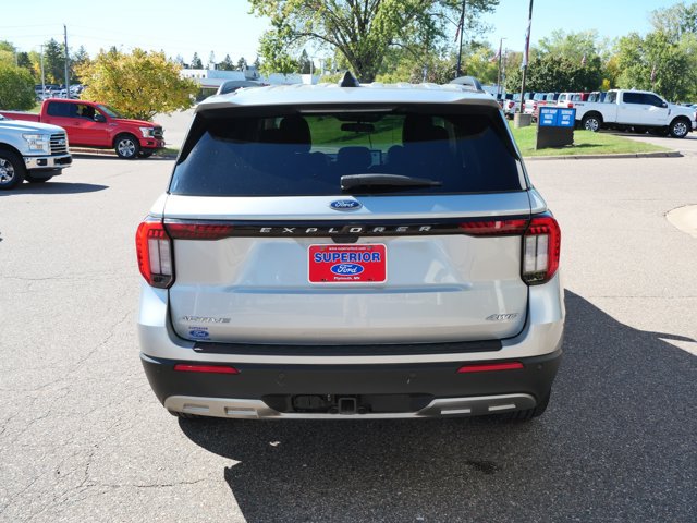 Certified 2025 Ford Explorer Active w/ Active Comfort Package AWD/4WD image 6