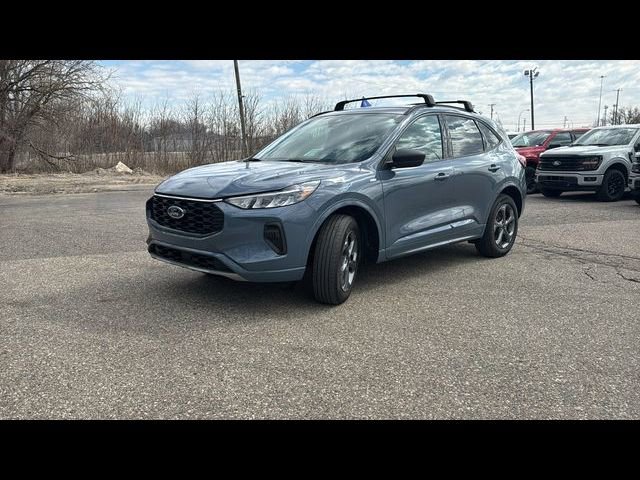 Certified 2023 Ford Escape ST-Line w/ Tech Pack #1 AWD/4WD image 7