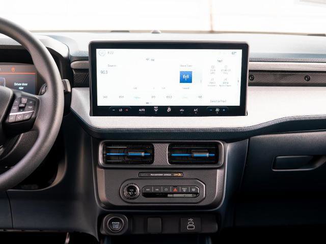 Certified 2025 Ford Maverick XLT w/ Equipment Group 301A image 19