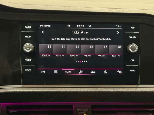 Used 2021 Volkswagen Jetta SEL FWD image 25