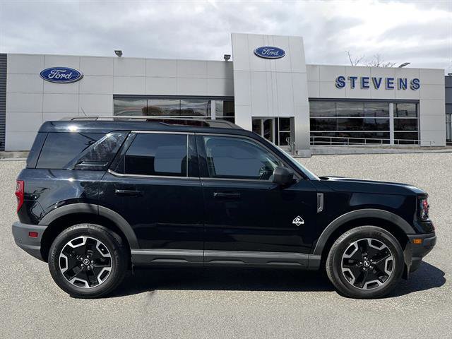 Certified 2021 Ford Bronco Sport Outer Banks w/ Outer Banks Package (96D) image 2