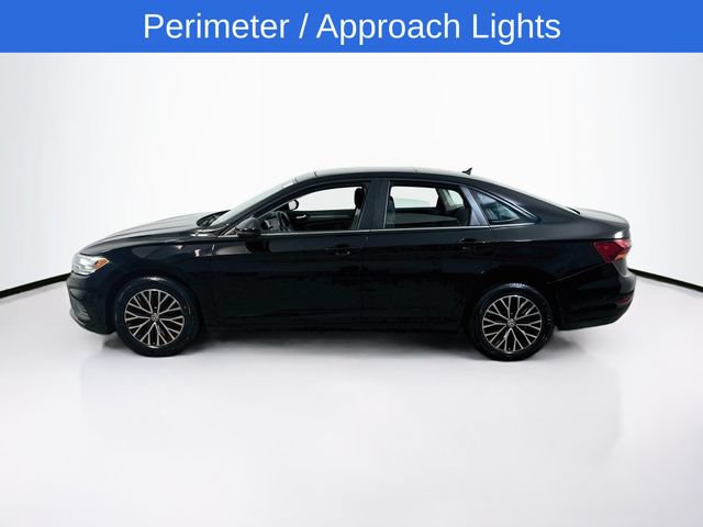 Used 2019 Volkswagen Jetta SE w/ Cold Weather Package FWD image 6