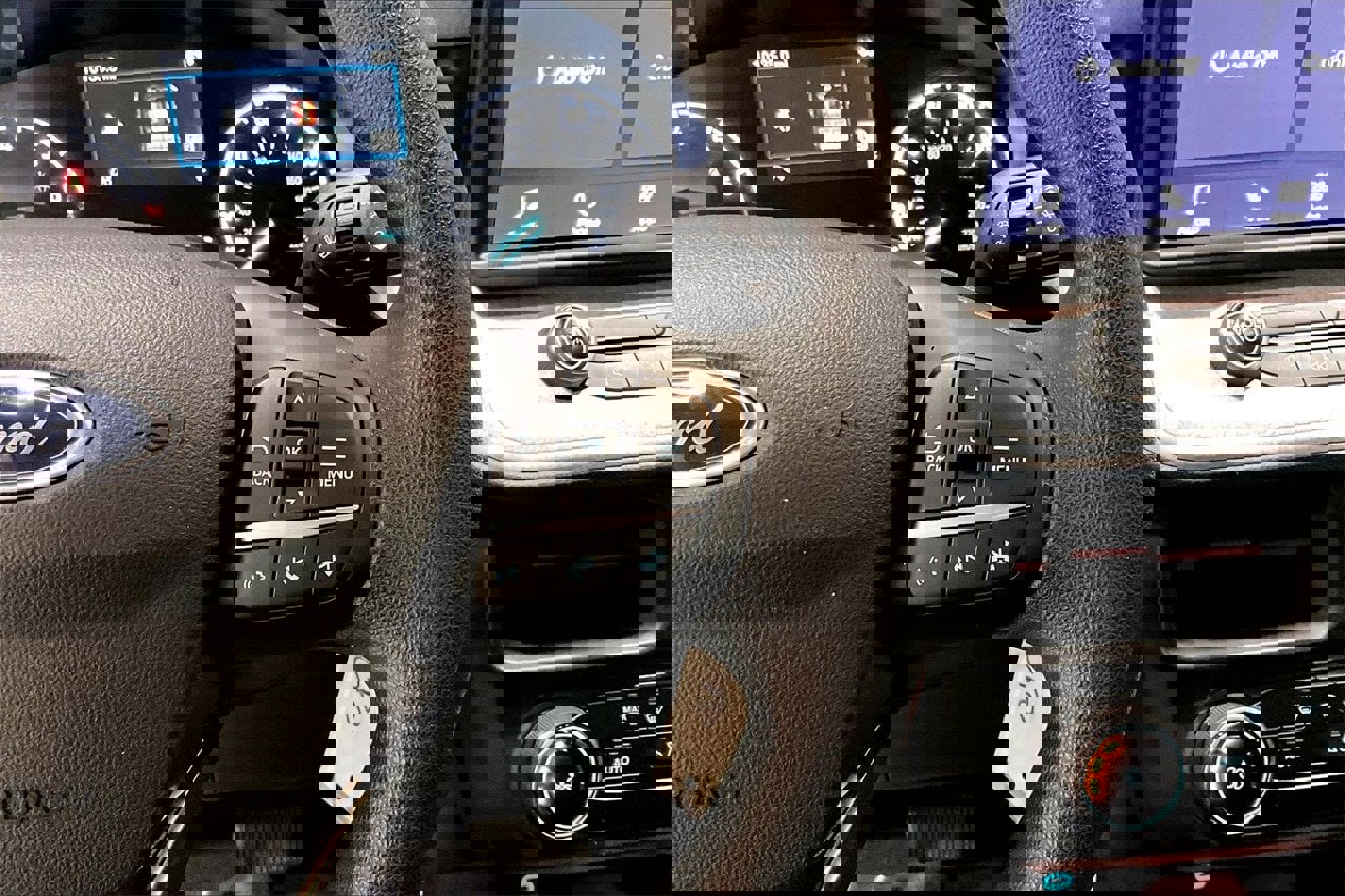 Certified 2024 Ford Maverick XLT image 23