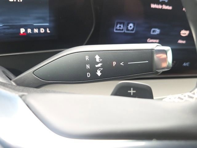 Used 2024 Chevrolet Traverse LT w/ LPO, Floor Liner Package FWD image 42