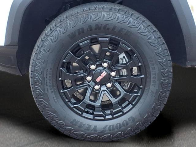 Used 2026 GMC Canyon Elevation RWD image 9