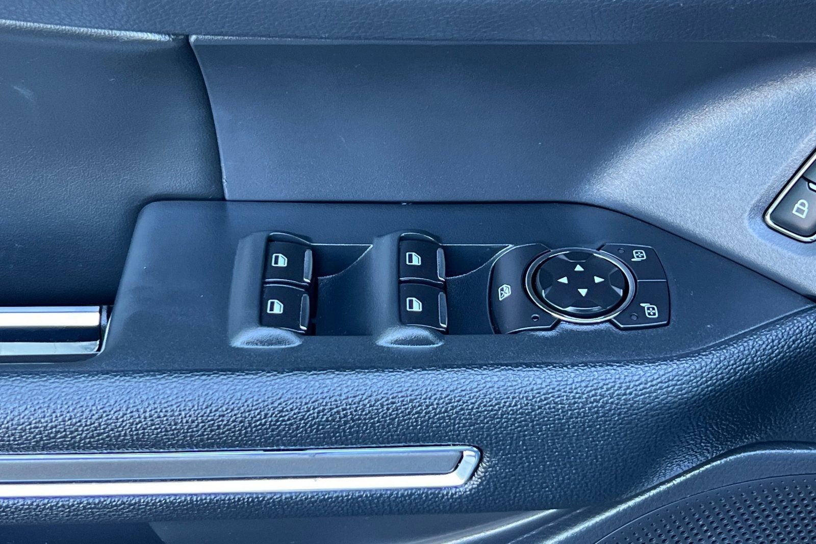 Certified 2022 Ford Expedition XLT image 16