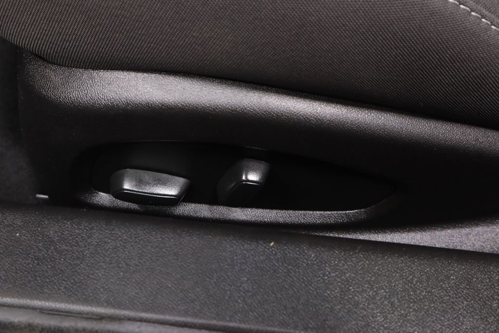 Used 2018 Chevrolet Camaro LT w/ RS Package image 21