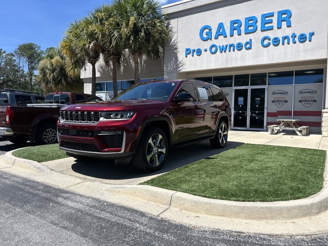 Used 2026 Jeep Grand Cherokee L Limited w/ Luxury Tech Group II RWD image 10