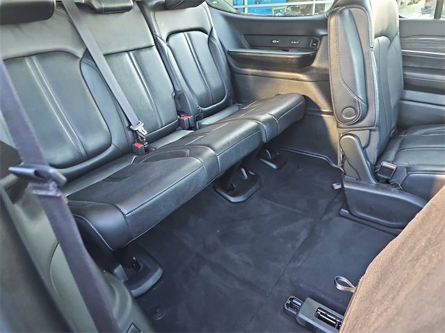 Used 2022 Jeep Wagoneer Series III w/ Flexible Seating Group image 12