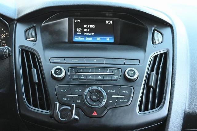 Certified 2018 Ford Focus SE image 25