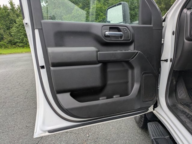 Used 2023 Chevrolet Silverado 2500 Custom w/ Custom Value Package image 13