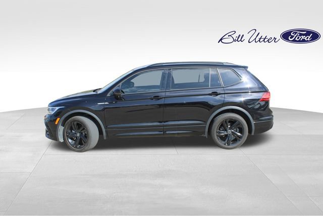 Used 2024 Volkswagen Tiguan SE R-Line FWD image 8