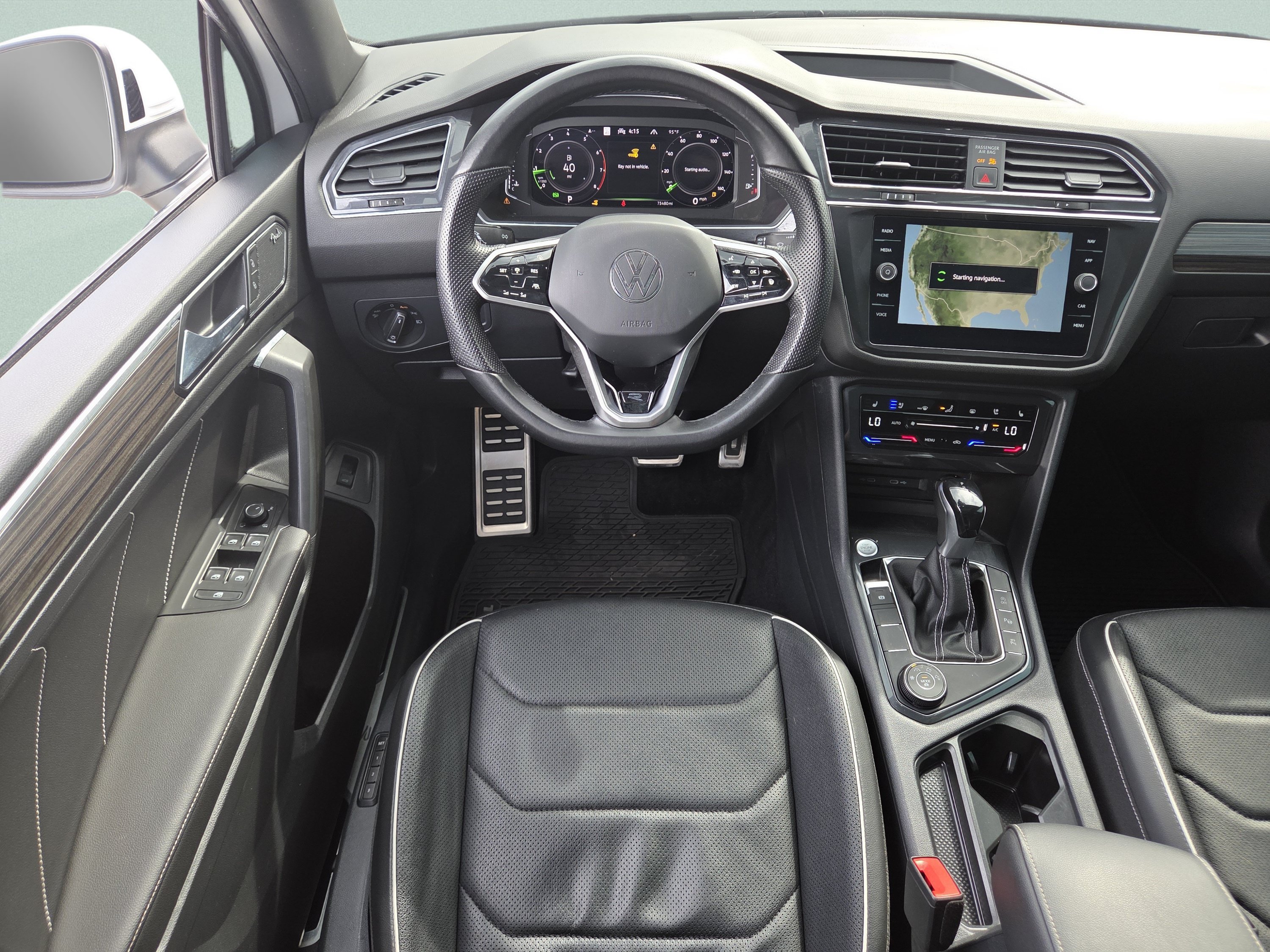Used 2022 Volkswagen Tiguan SEL R-Line AWD/4WD image 4