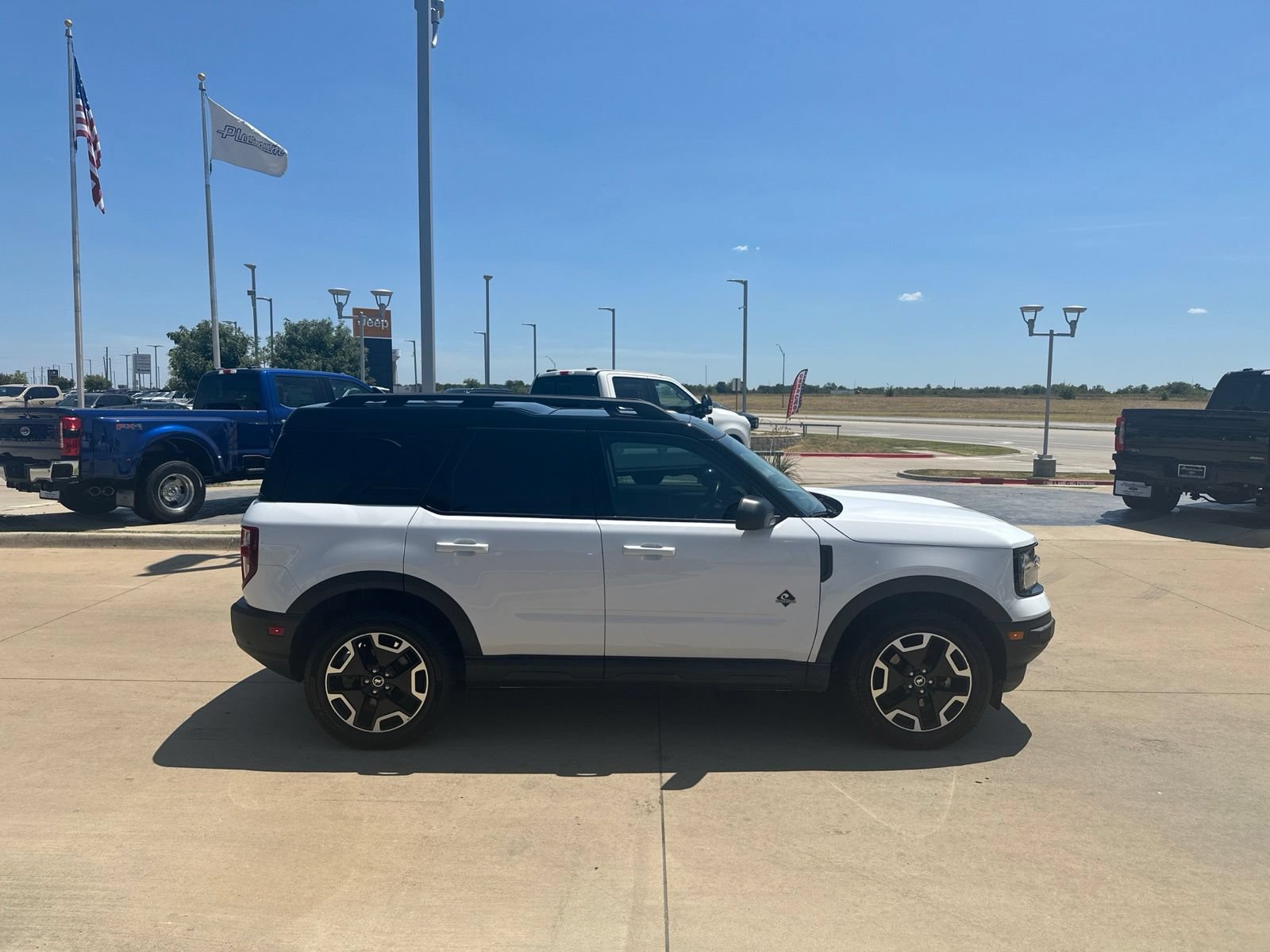 Certified 2022 Ford Bronco Sport Outer Banks w/ Tech Package AWD/4WD image 7