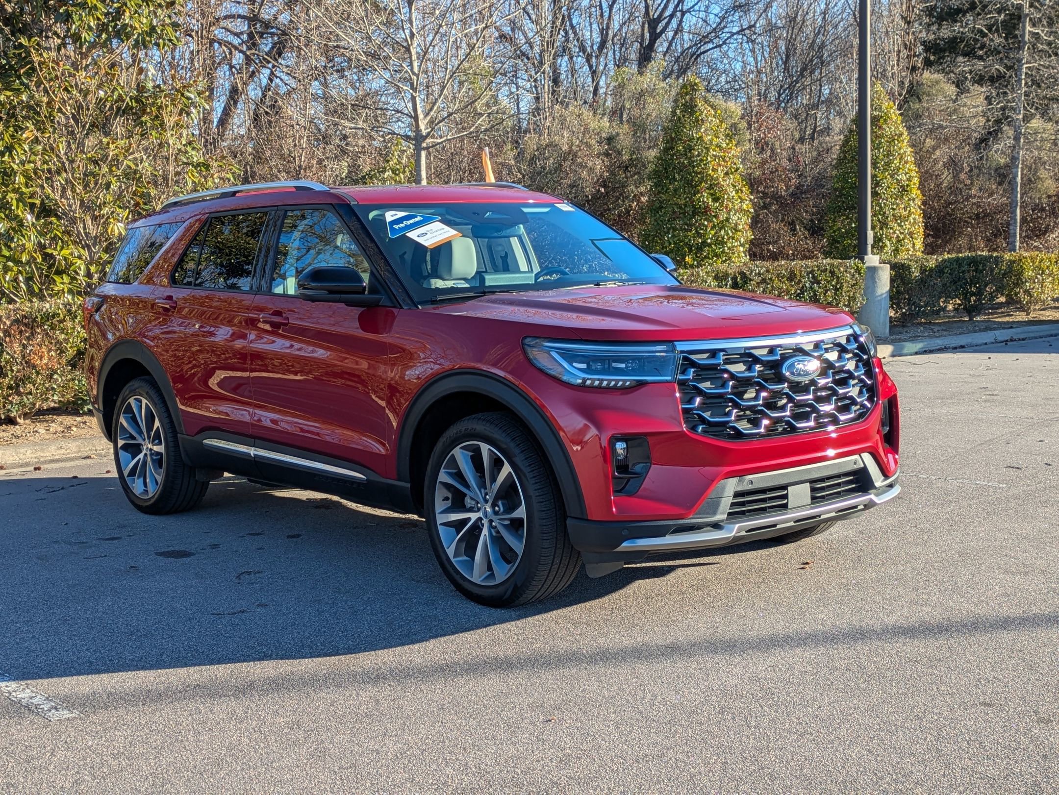 Certified 2025 Ford Explorer Platinum w/ Ultimate Package image 8