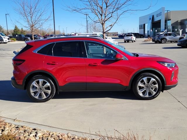 Certified 2025 Ford Escape Platinum w/ Premium Technology Package image 4