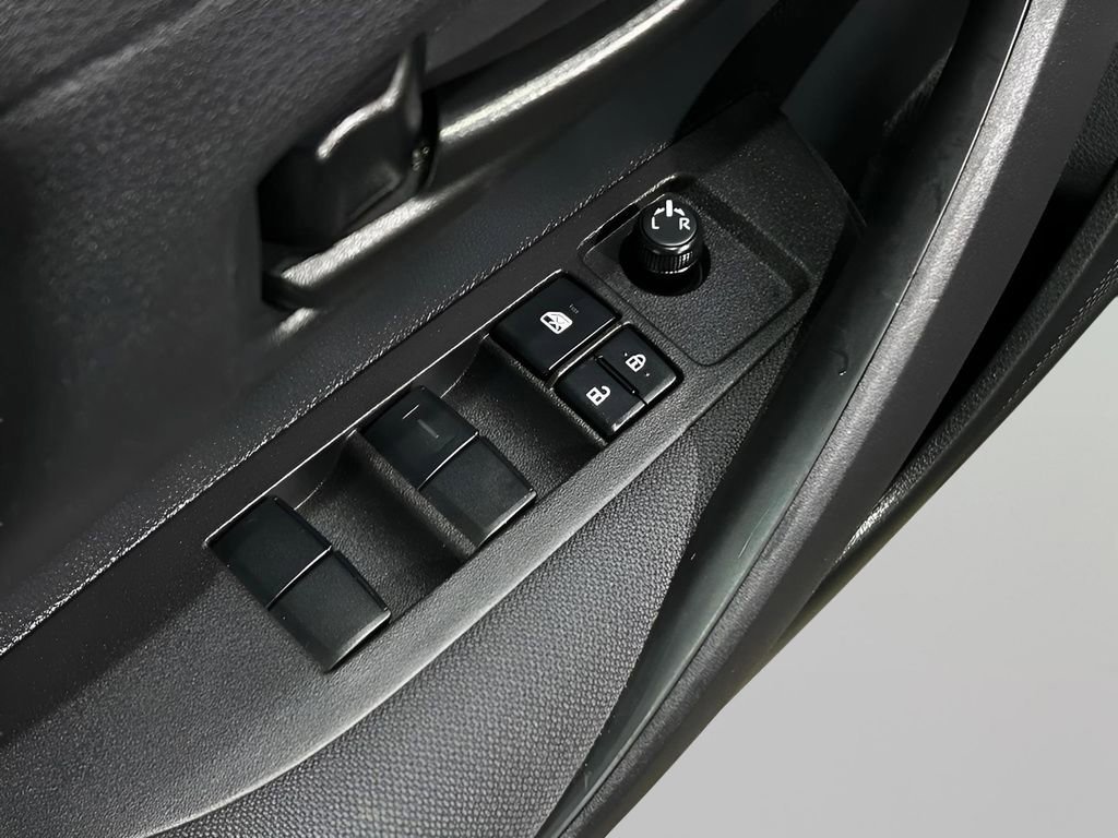 Used 2025 Toyota Corolla LE image 17