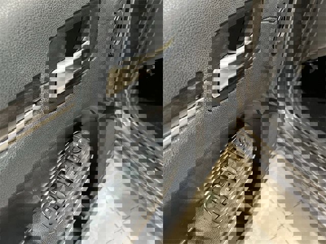 Used 2022 Chrysler 300 Touring L image 21