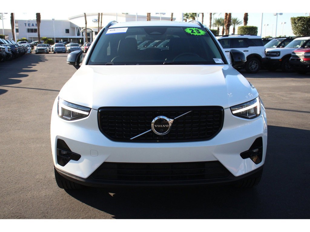Used 2023 Volvo XC40 B5 Plus w/ Driver Assist Package image 9