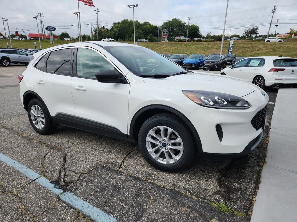 Certified 2022 Ford Escape SE w/ Convenience Package image 1