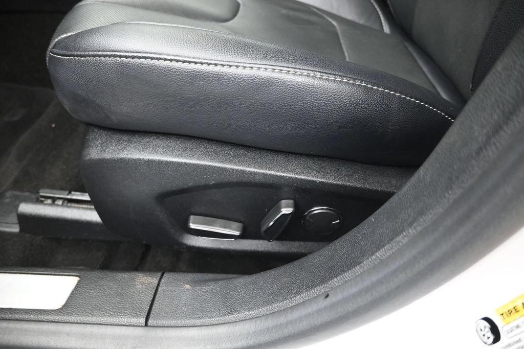 Certified 2019 Ford Fusion Energi Titanium FWD image 16