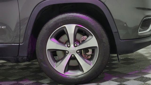 Used 2022 Jeep Cherokee Limited image 24