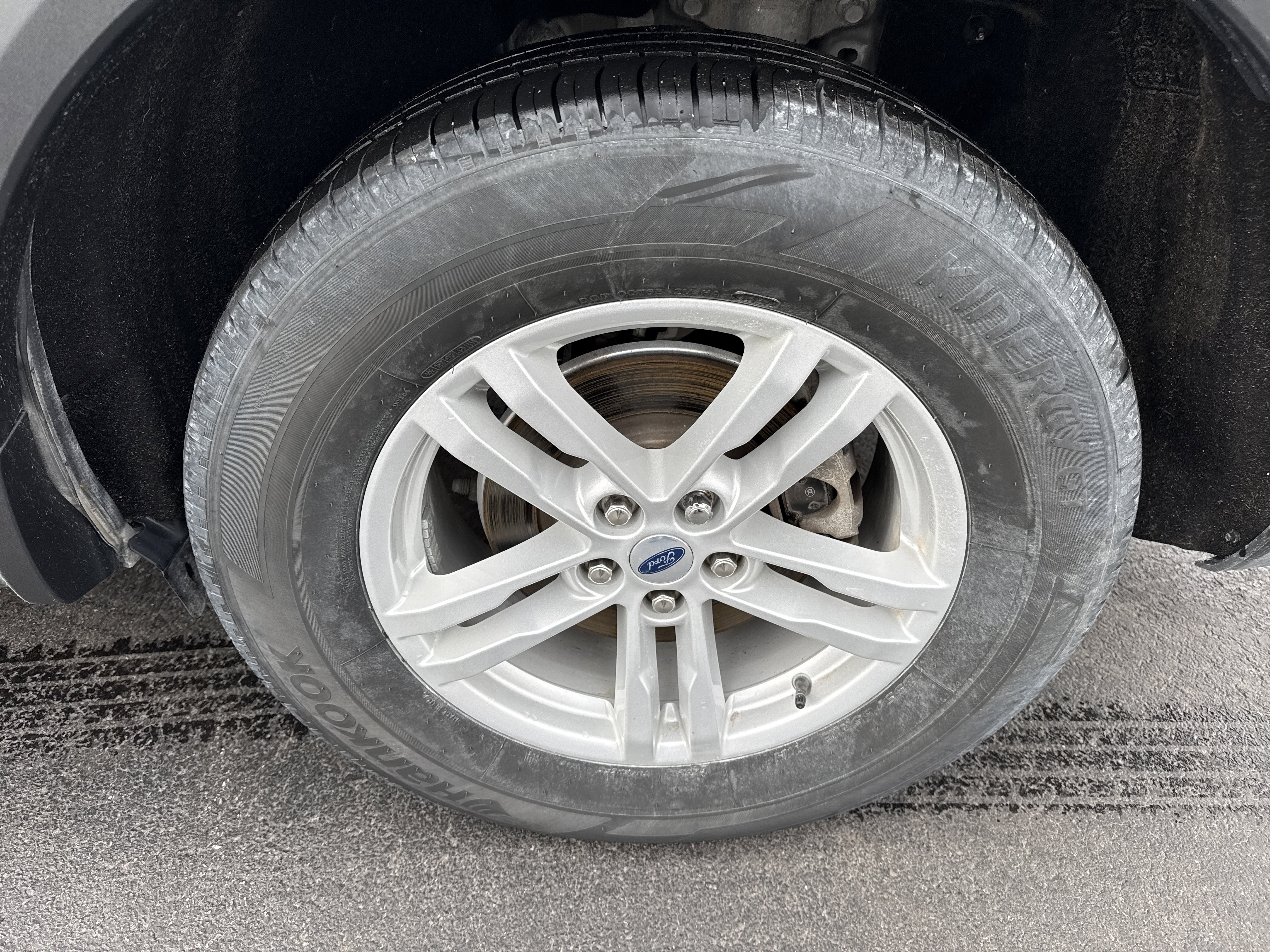 Certified 2024 Ford Explorer XLT AWD/4WD image 4