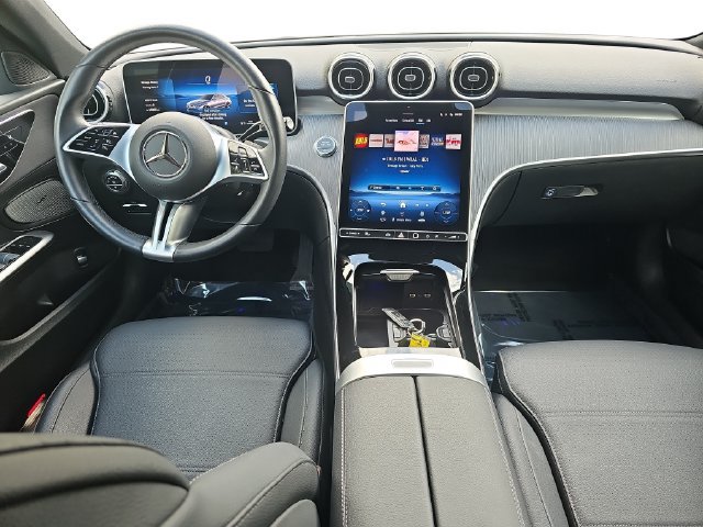 Used 2025 Mercedes-Benz C 300 Sedan image 9