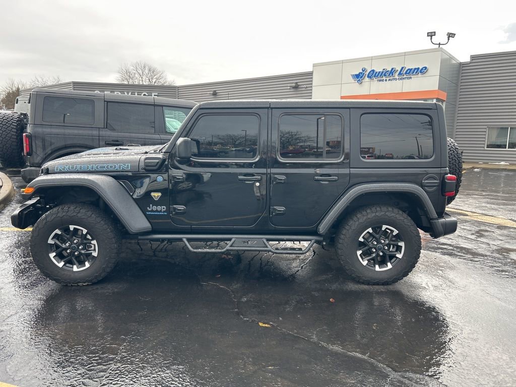 Used 2024 Jeep Wrangler Unlimited Rubicon 4xe image 12