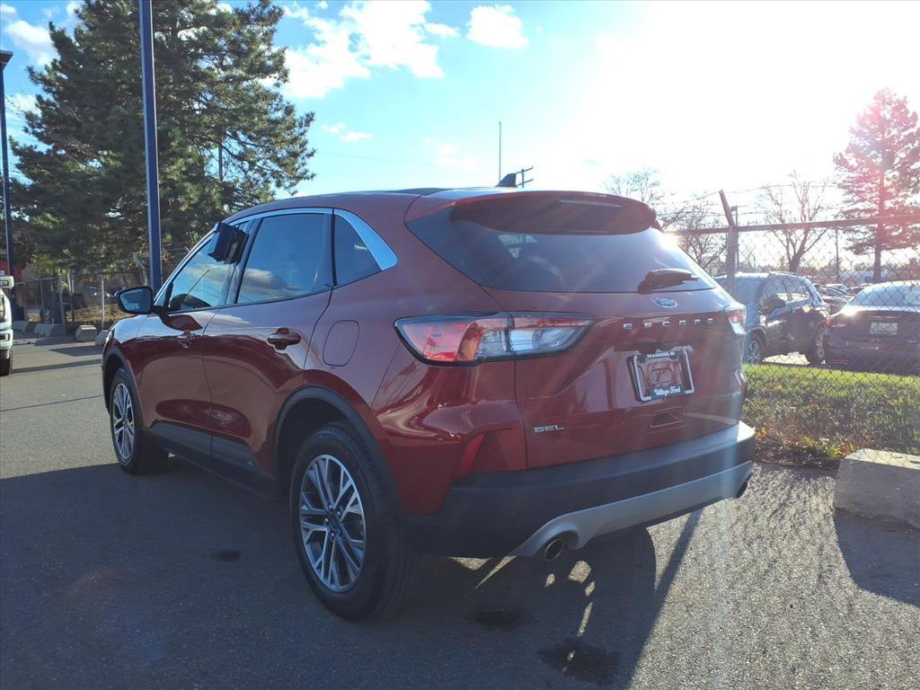 Certified 2022 Ford Escape SEL w/ Technology Package image 4
