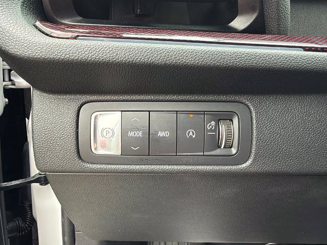 Used 2024 Chevrolet Traverse RS AWD/4WD image 22