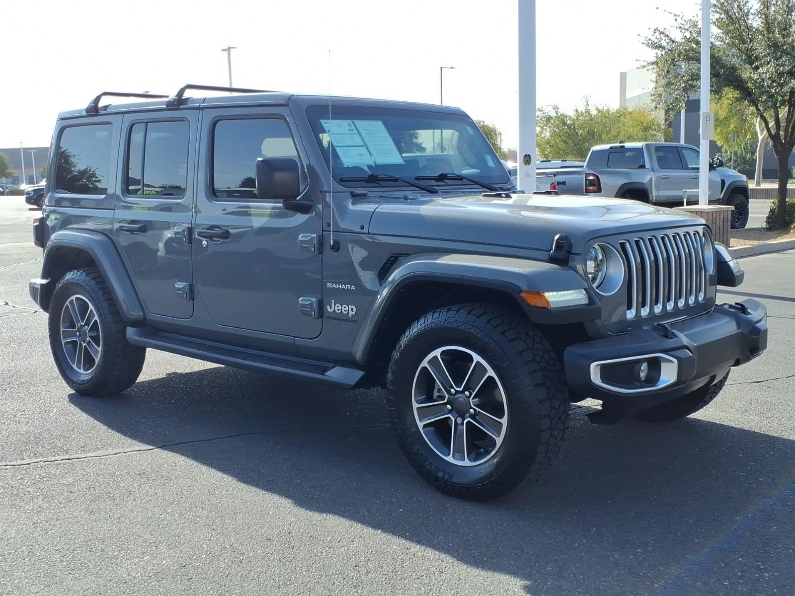 Used 2023 Jeep Wrangler Unlimited Sahara w/ LED Lighting Group AWD/4WD image 7