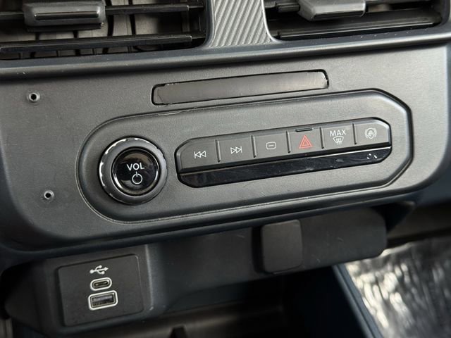 Certified 2025 Ford Maverick XL w/ Equipment Group 102A image 18