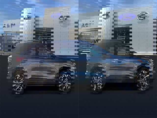 Certified 2022 Ford Escape SEL w/ SEL Stealth AWD Package image 2