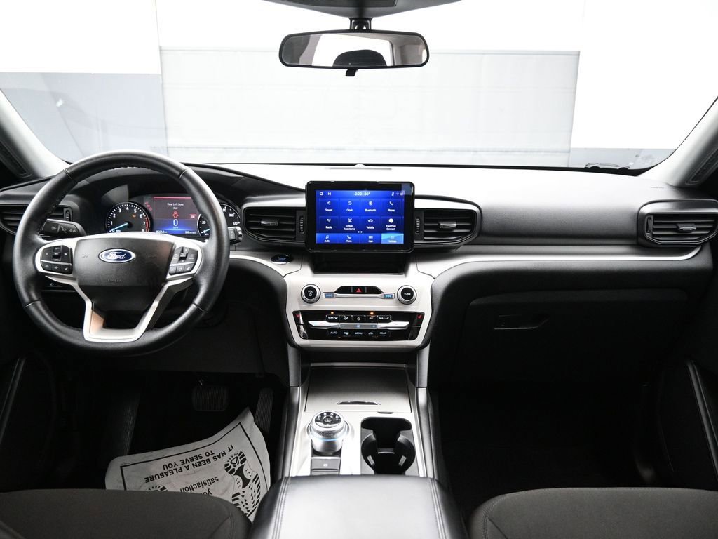 Certified 2023 Ford Explorer XLT image 24